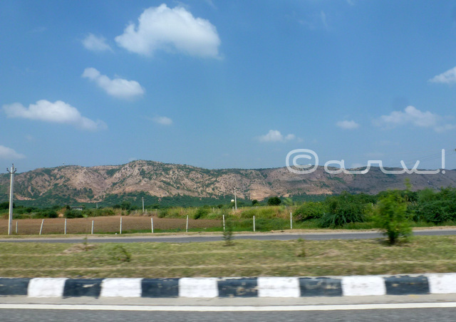 nh52-jaipur-kota-highway-niwaii-hills-drive-to-garadia-mahadev